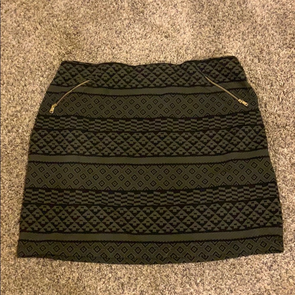Olive green printed mini skirt